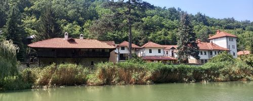Ovčarsko kablarska klisura - manastiri
